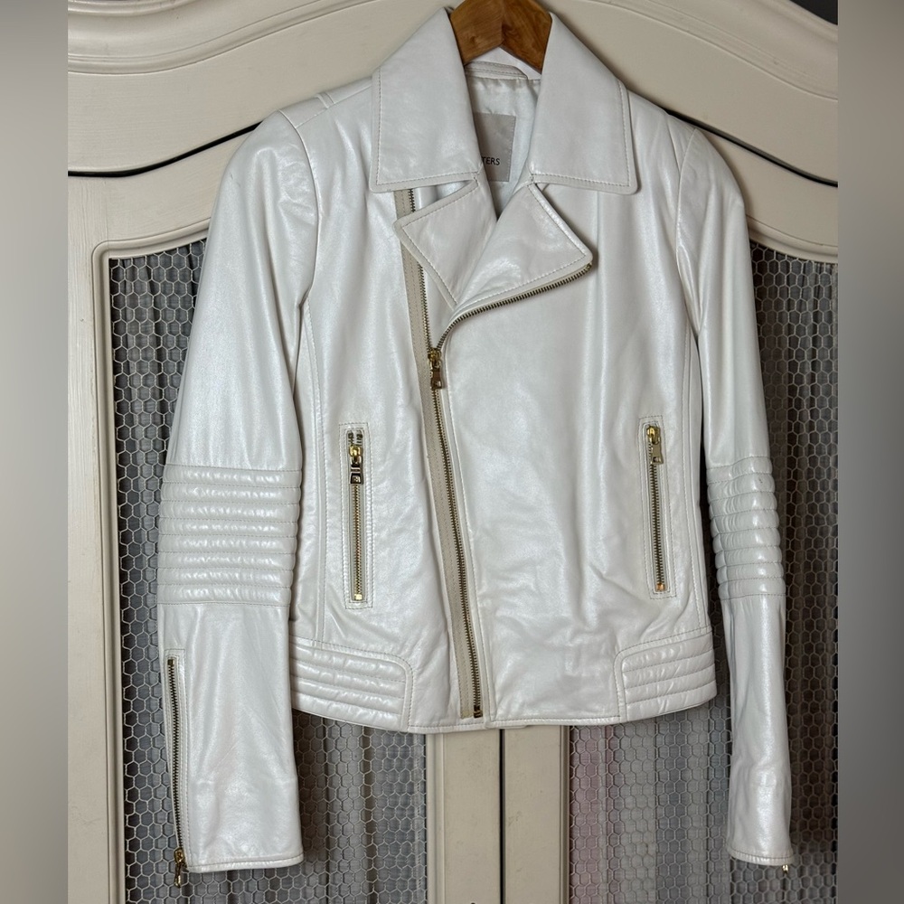Elegant White Leather Biker Jacket Size 4